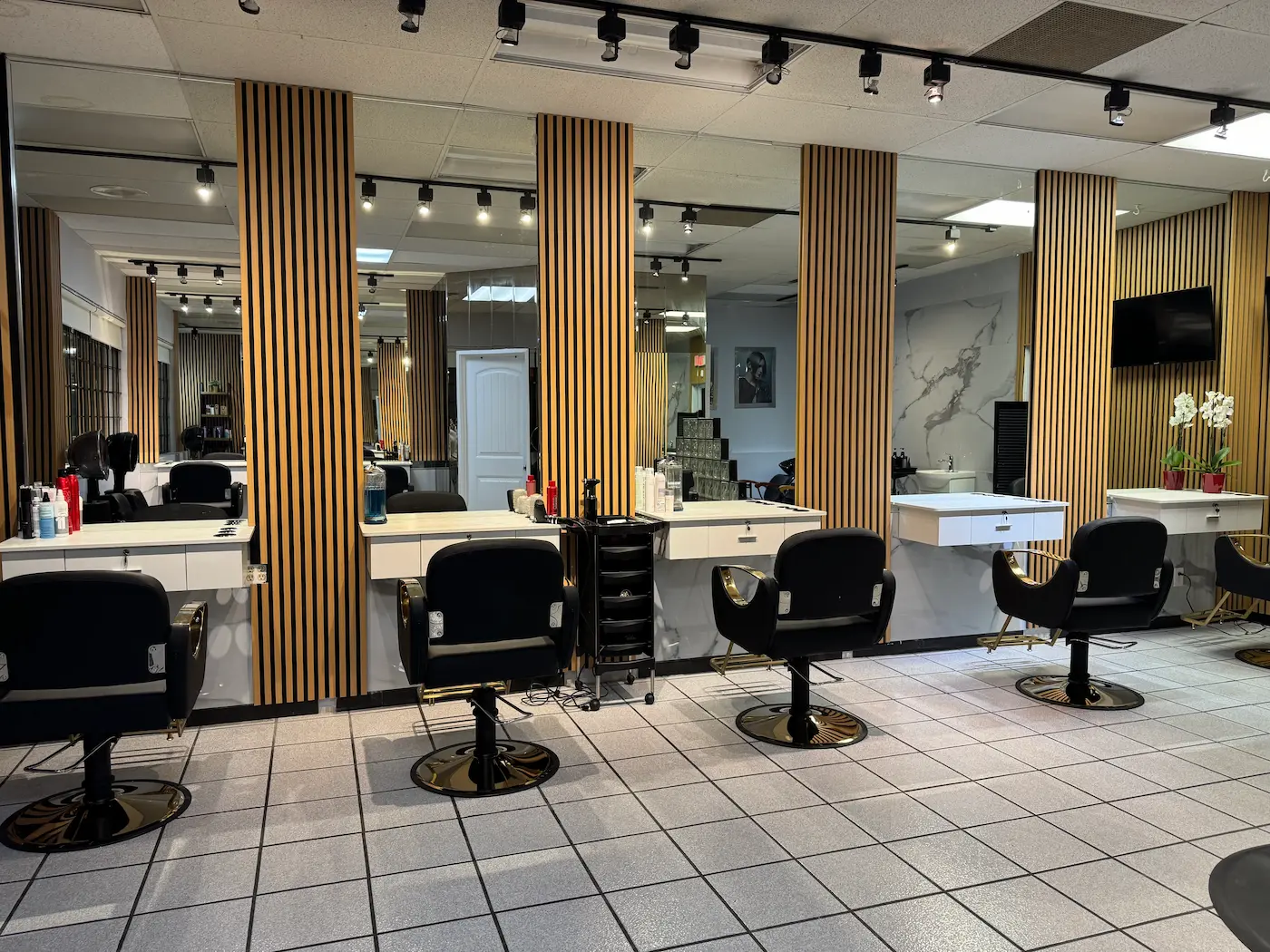 Elika Beauty salon in Burnaby